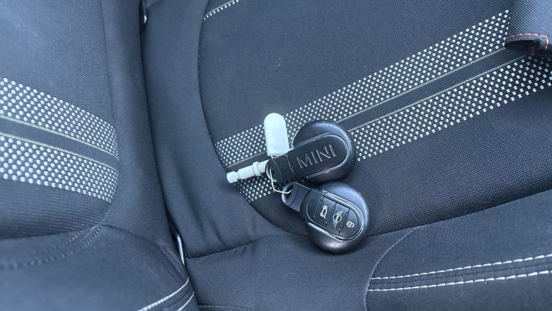 MINI Hatchback 2.0 Cooper S Sport II 3dr Auto Petrol Hatchback